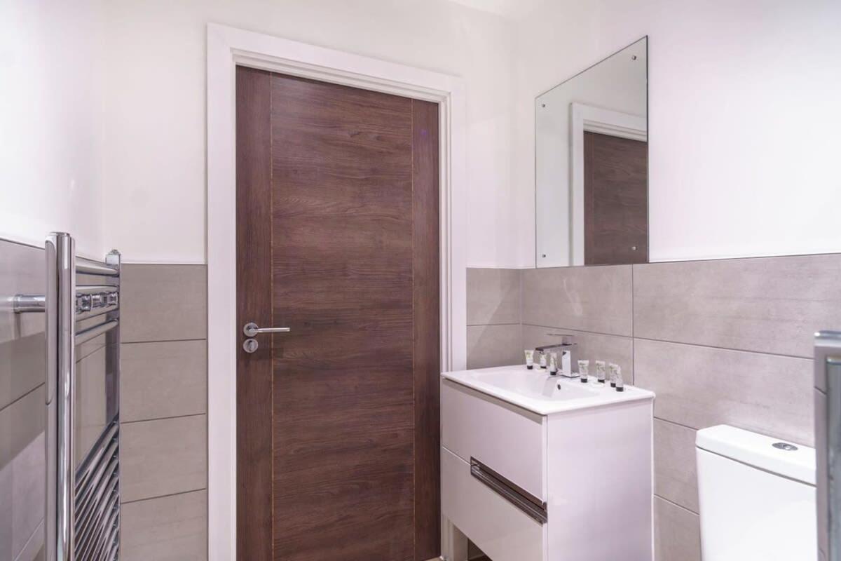 Stay Zeni, Alexandra Rise Manchester Sleek Studio Екстер'єр фото